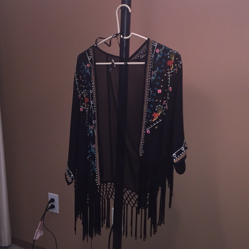 Super cute light weight wrap